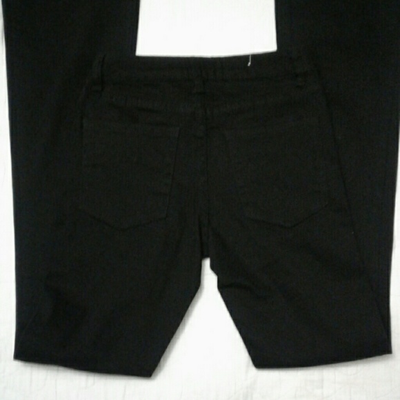 NWT Mid Rise Flare Jean - Picture 4 of 5